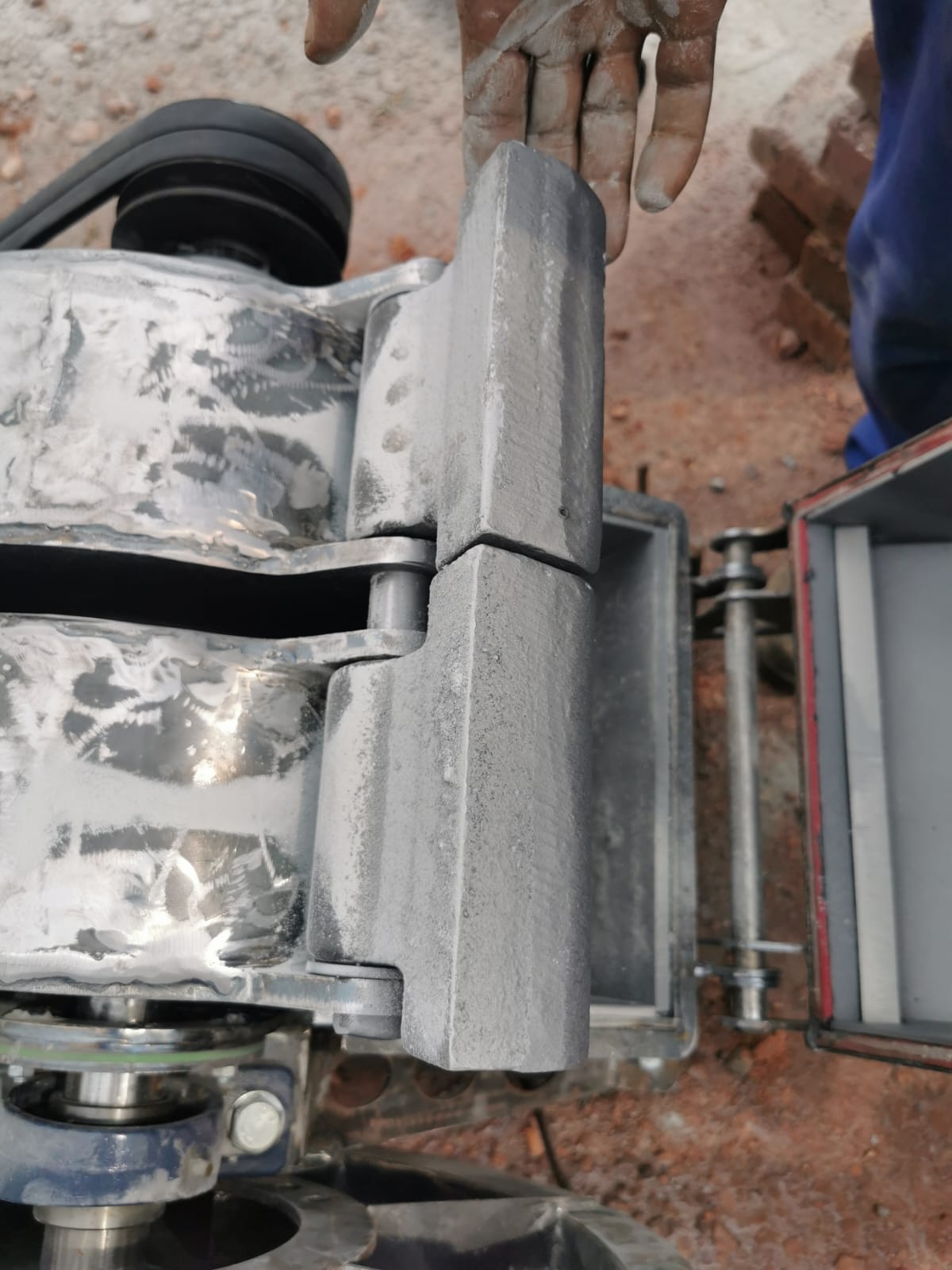 Hammer mill hammers
